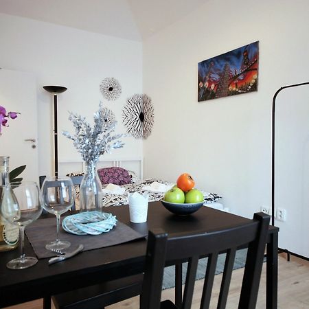 Residence Vita Nejedleho Praha Bagian luar foto
