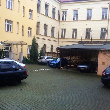 Residence Vita Nejedleho Praha Bagian luar foto