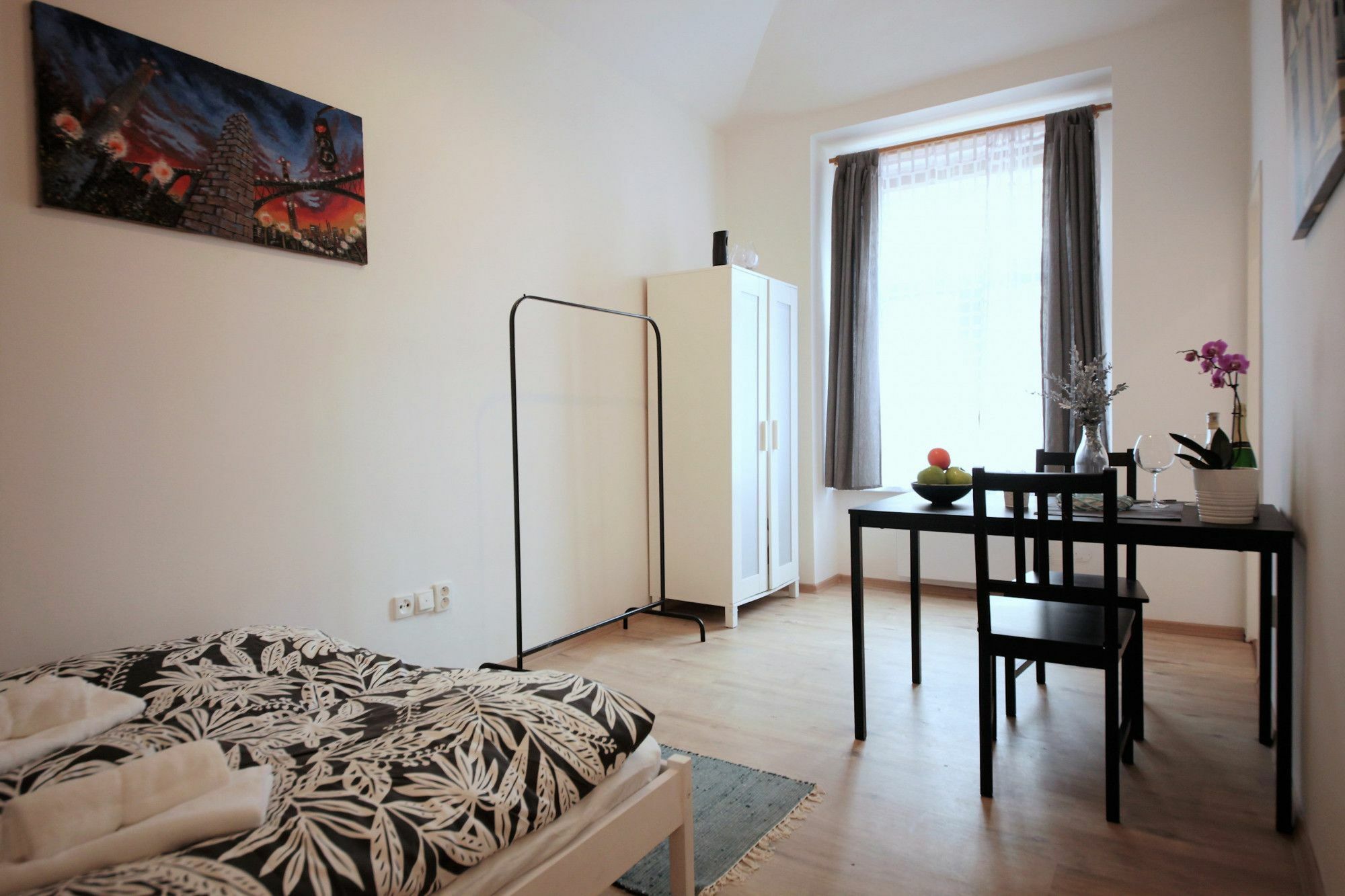 Residence Vita Nejedleho Praha Bagian luar foto