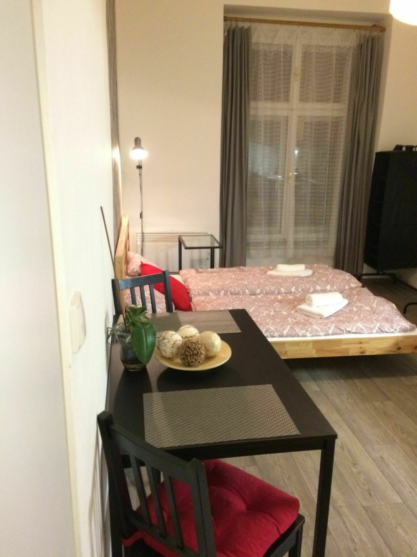 Residence Vita Nejedleho Praha Bagian luar foto